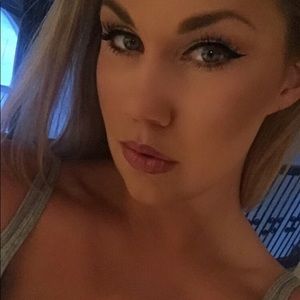 Meet your Posher, Kara